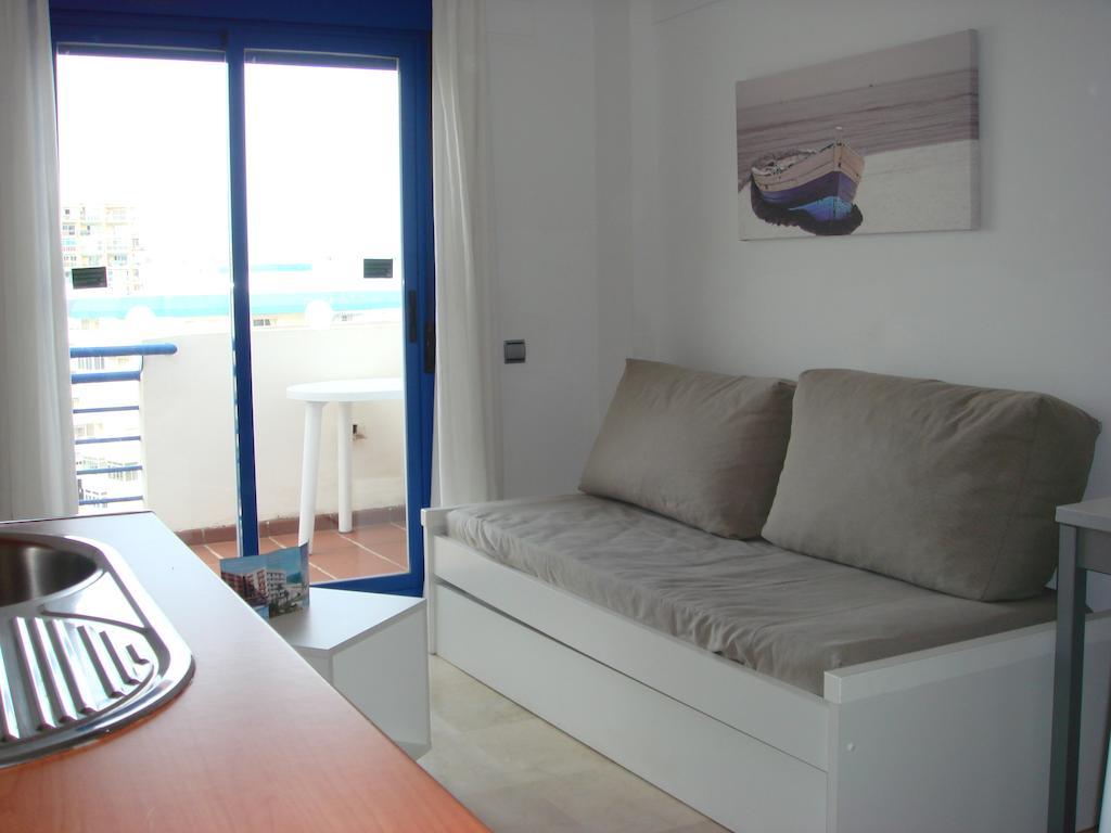 RENTHAS Benalmadena Playa Apartment Ruang foto