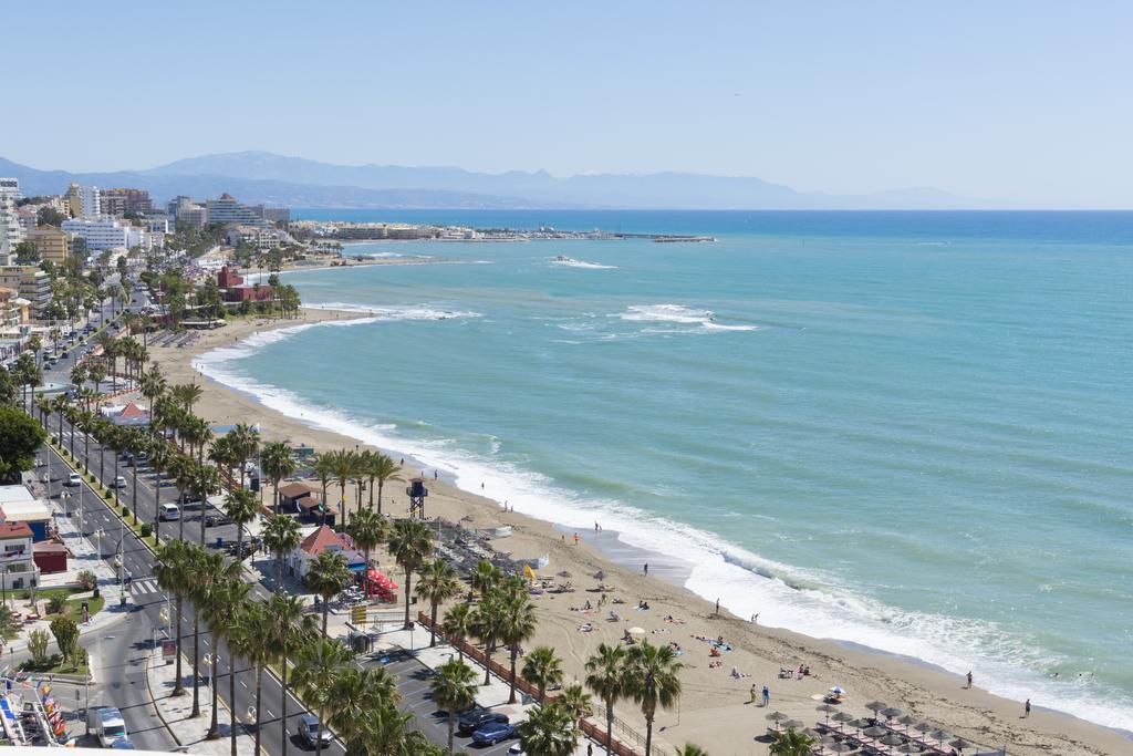 RENTHAS Benalmadena Playa Apartment Bagian luar foto