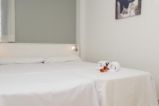 RENTHAS Benalmadena Playa Apartment Bagian luar foto